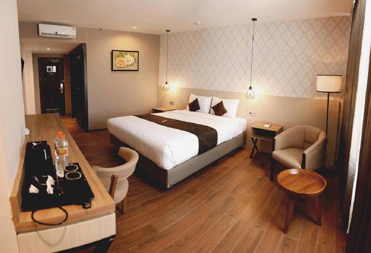 Zenith Premiere Hotel Baubau Exteriér fotografie