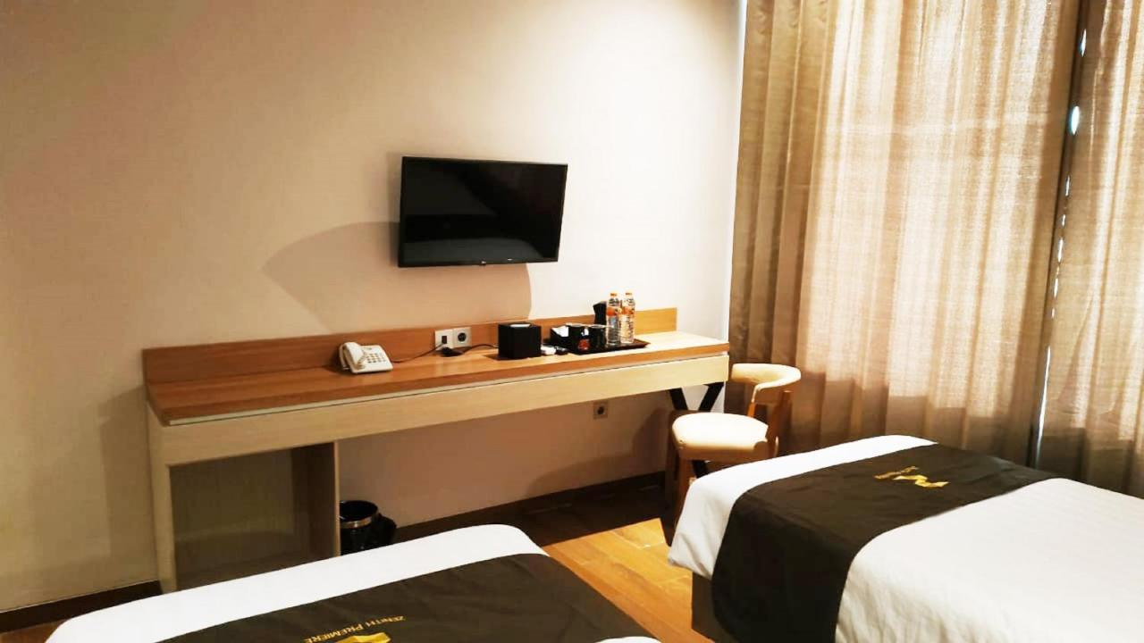 Zenith Premiere Hotel Baubau Exteriér fotografie